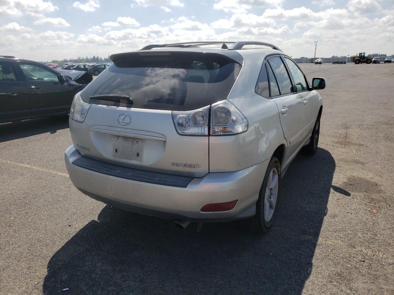 Photo 4 from auction – 2005 LEXUS RX 330 with VIN 2T2HA31U75C075936