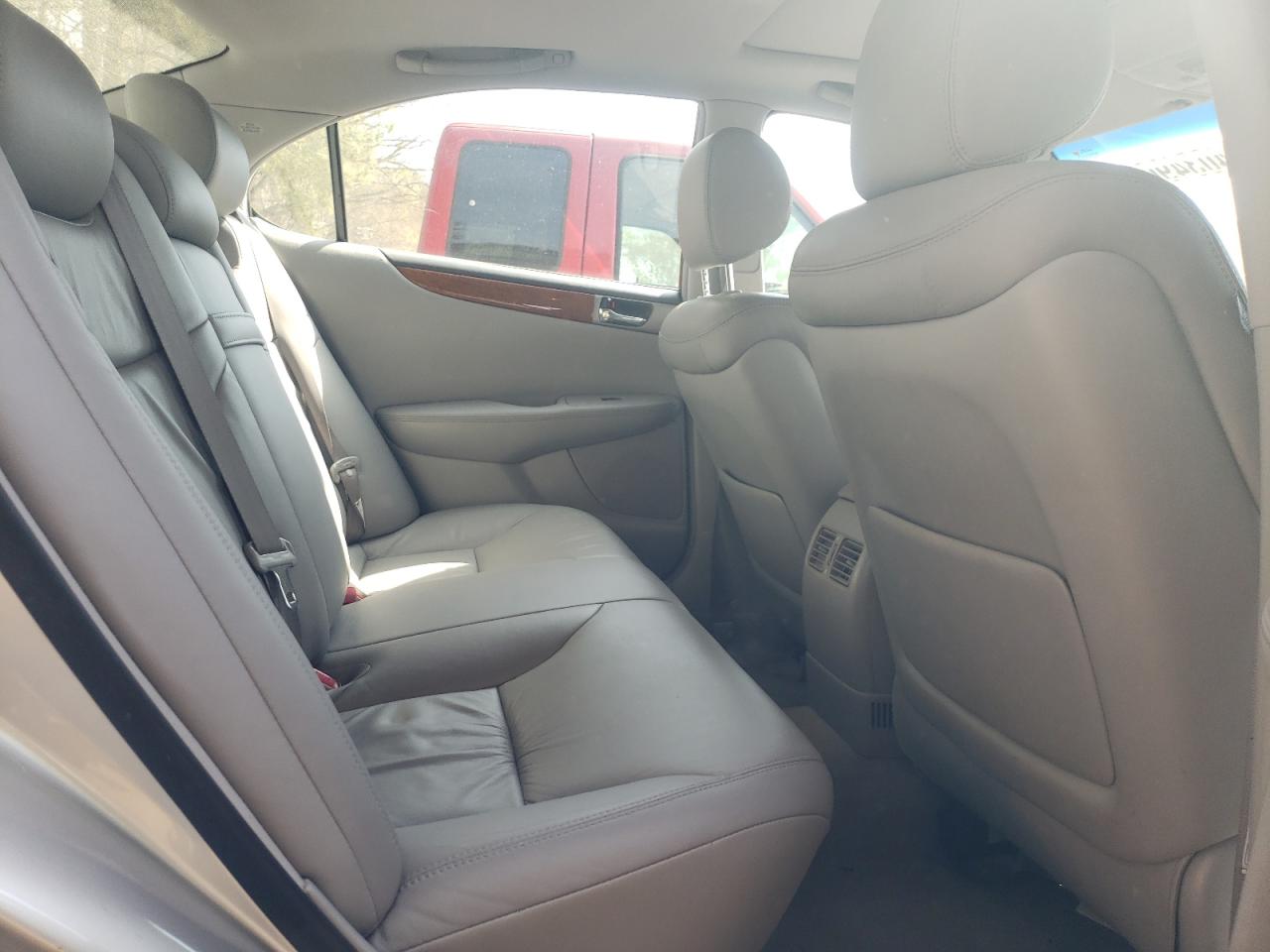 Photo 6 from auction – 2005 LEXUS ES 330 with VIN JTHBA30G055115873