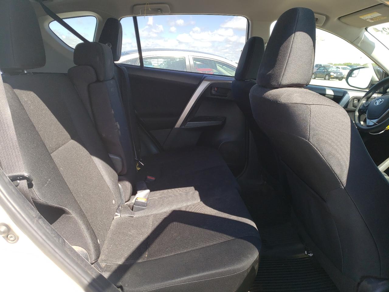Photo 6 from auction – 2018 TOYOTA RAV4 LE with VIN JTMBFREV2JJ203791