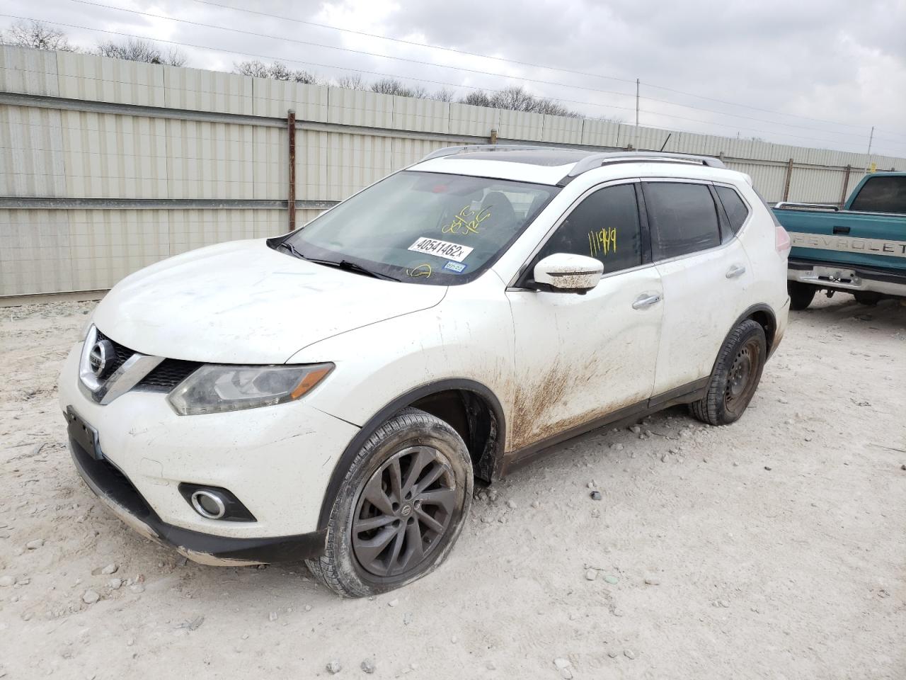 Photo 2 from auction – 2016 NISSAN ROGUE S with VIN 5N1AT2MV1GC845425