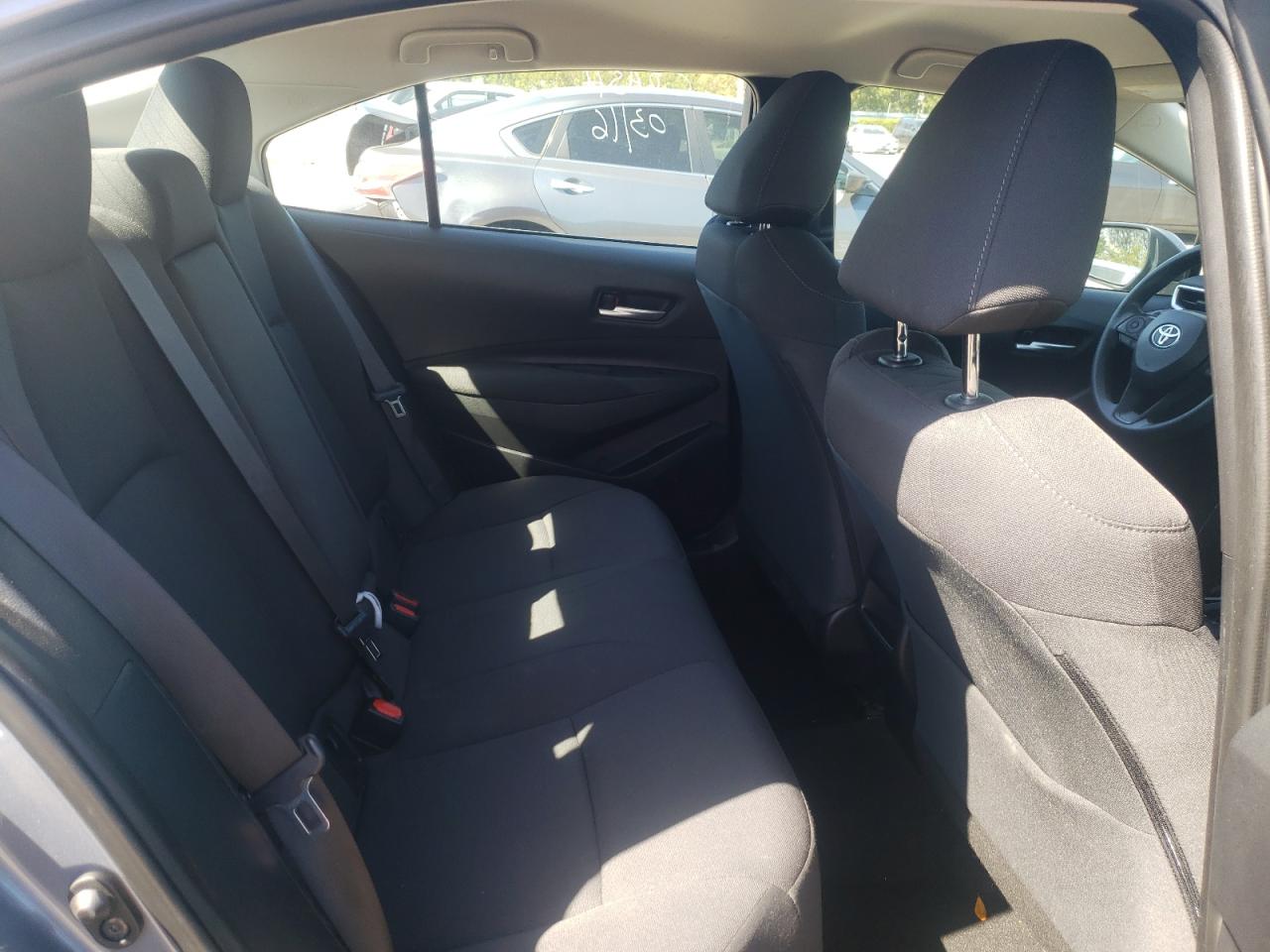 Photo 6 from auction – 2021 TOYOTA COROLLA LE with VIN 5YFEPMAE3MP235684