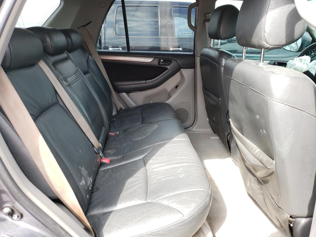 Photo 6 from auction – 2006 TOYOTA 4RUNNER SR with VIN JTEZU14R960081692
