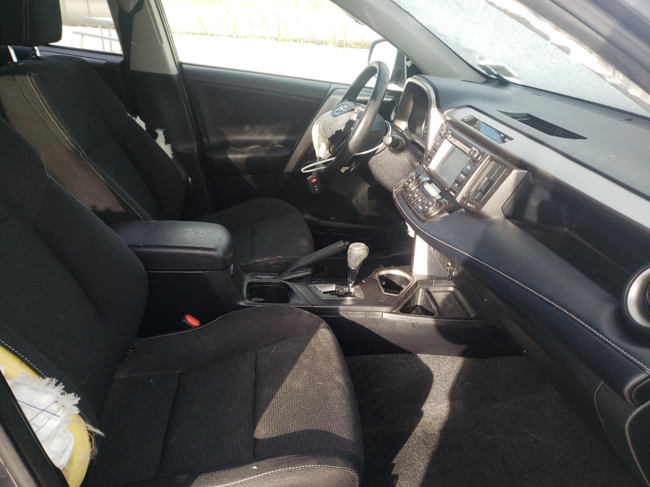 Photo 5 from auction – 2018 TOYOTA RAV4 ADVEN with VIN JTMRFREVXJJ220143