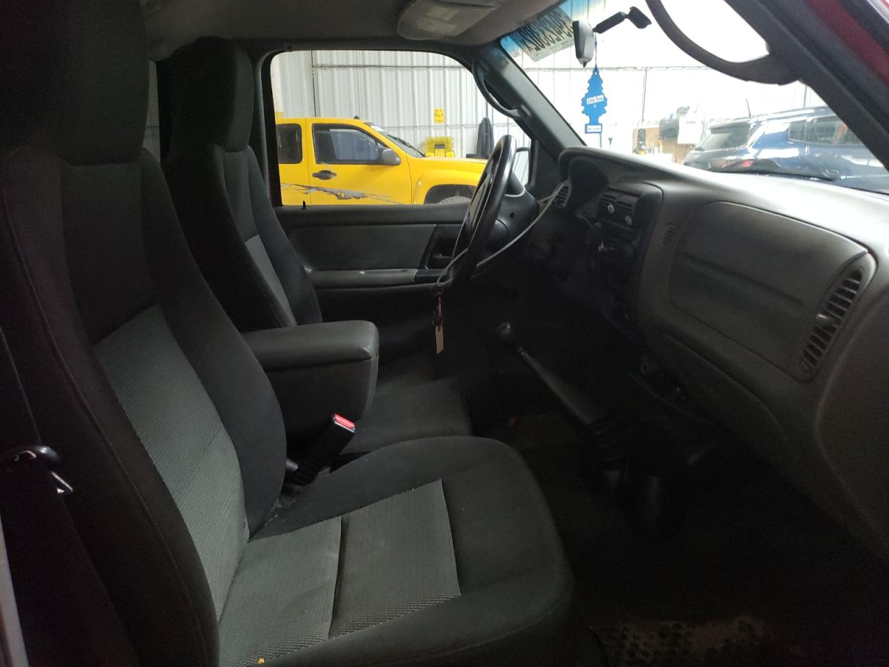 Photo 5 from auction – 2004 FORD RANGER with VIN 1FTYR11UX4PA38073