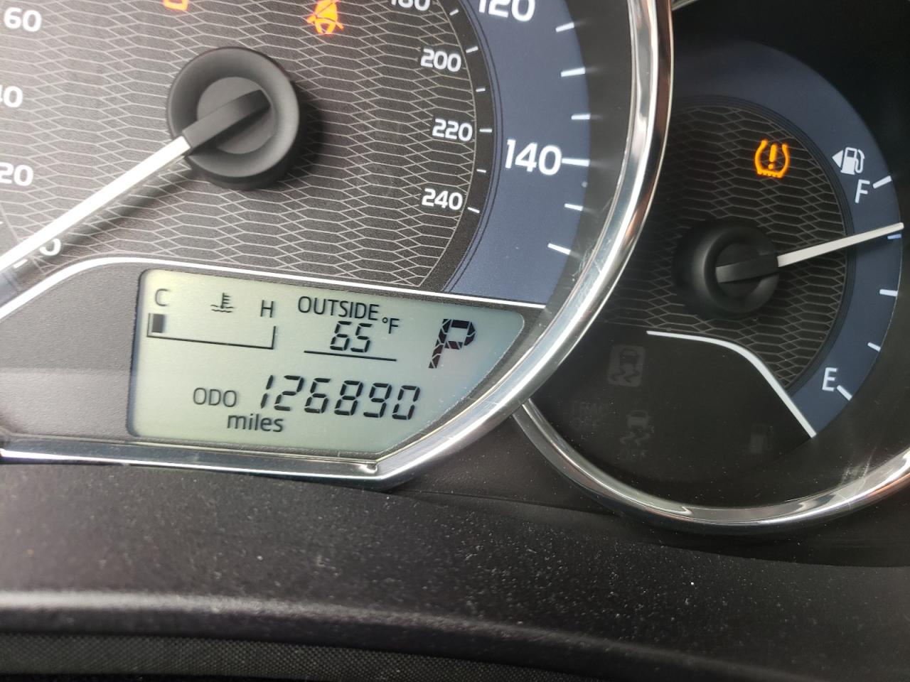 Photo 8 from auction – 2015 TOYOTA COROLLA L with VIN 2T1BURHE2FC466495