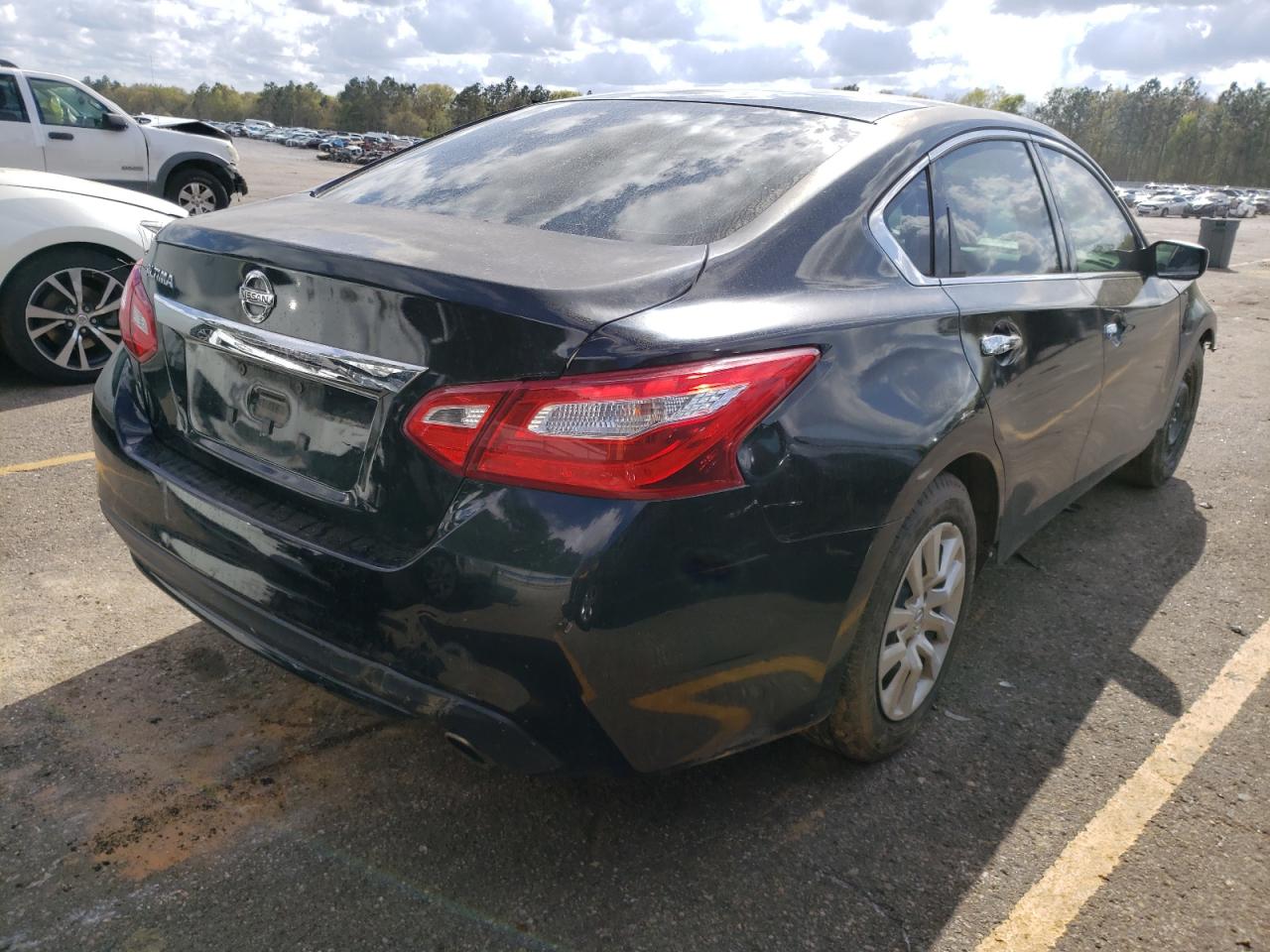Photo 4 from auction – 2016 NISSAN ALTIMA 2.5 with VIN 1N4AL3AP2GN385010
