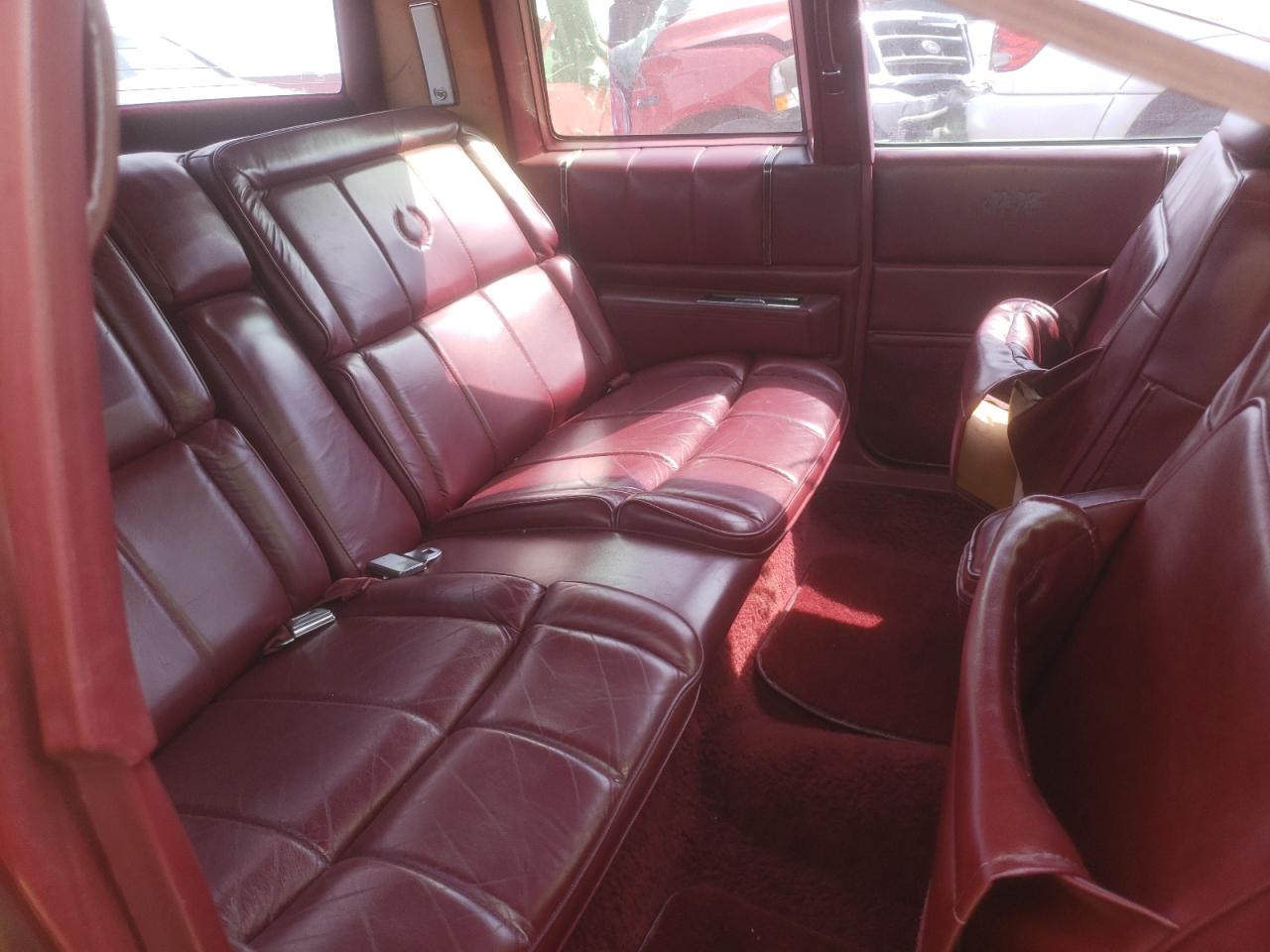 Photo 6 from auction – 1988 CADILLAC DEVILLE with VIN 1G6CD1157J4308247
