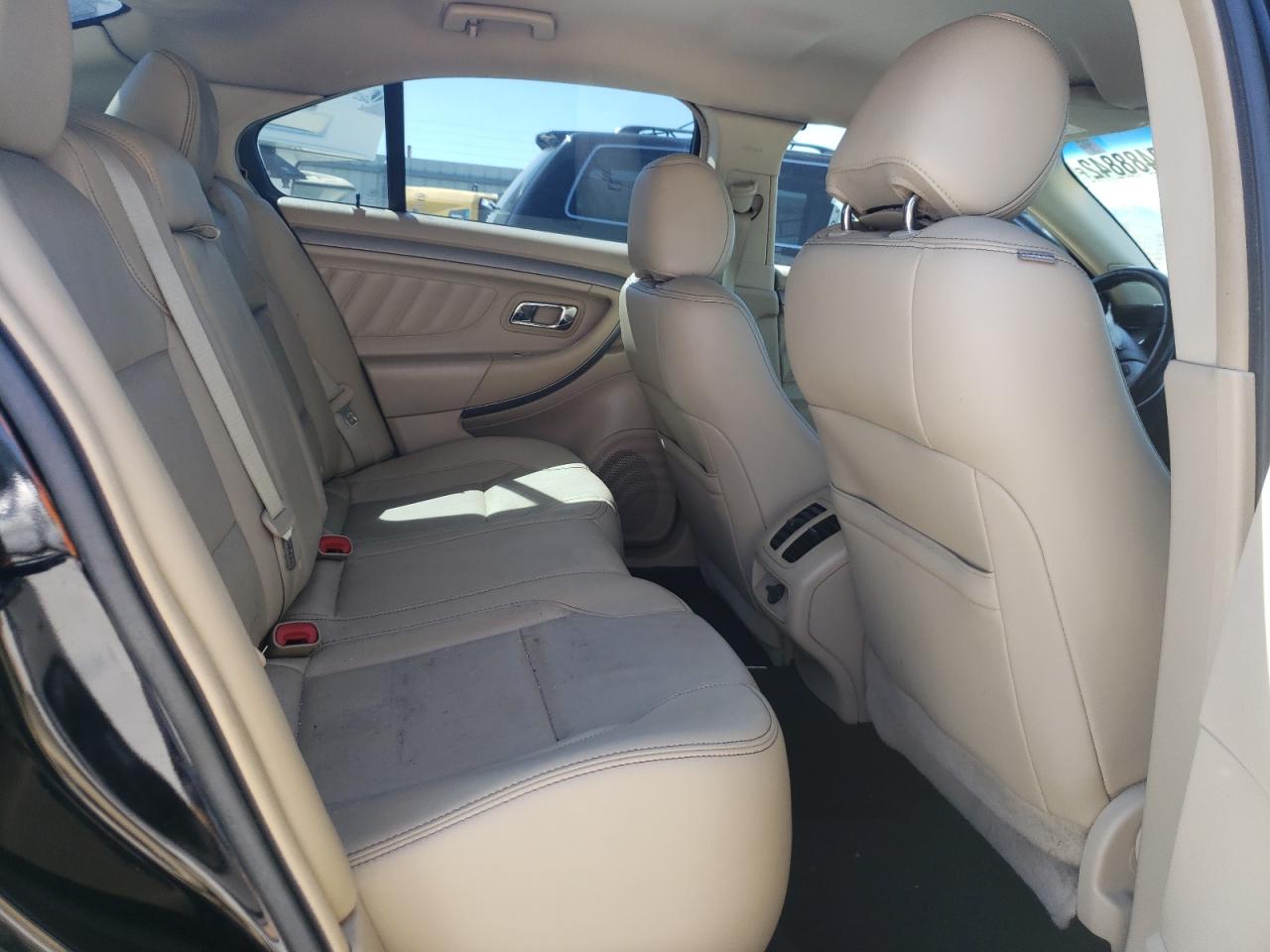 Photo 6 from auction – 2016 FORD TAURUS SEL with VIN 1FAHP2E84GG132632