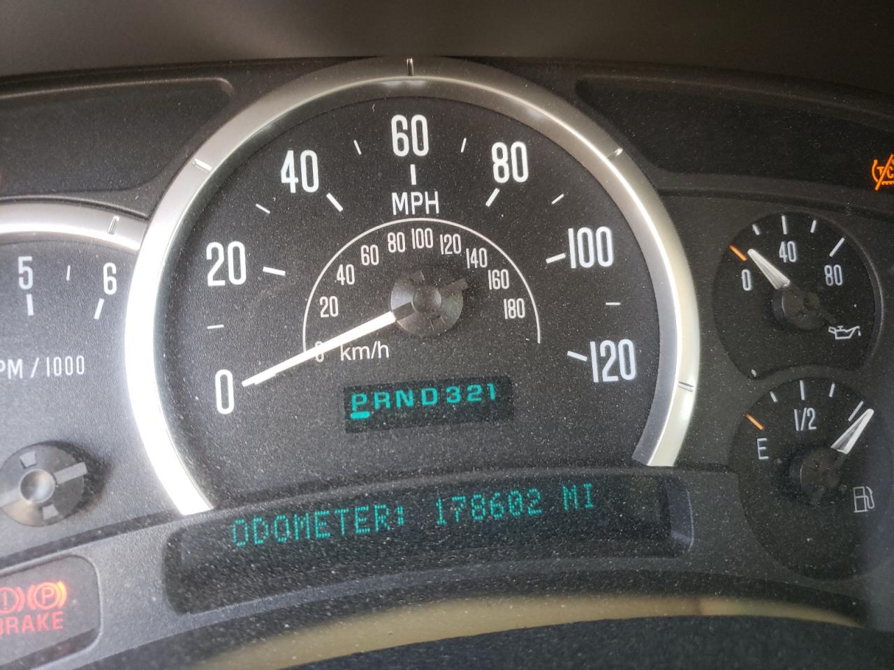 Photo 8 from auction – 2003 CADILLAC ESCALADE L with VIN 1GYEC63T33R174774