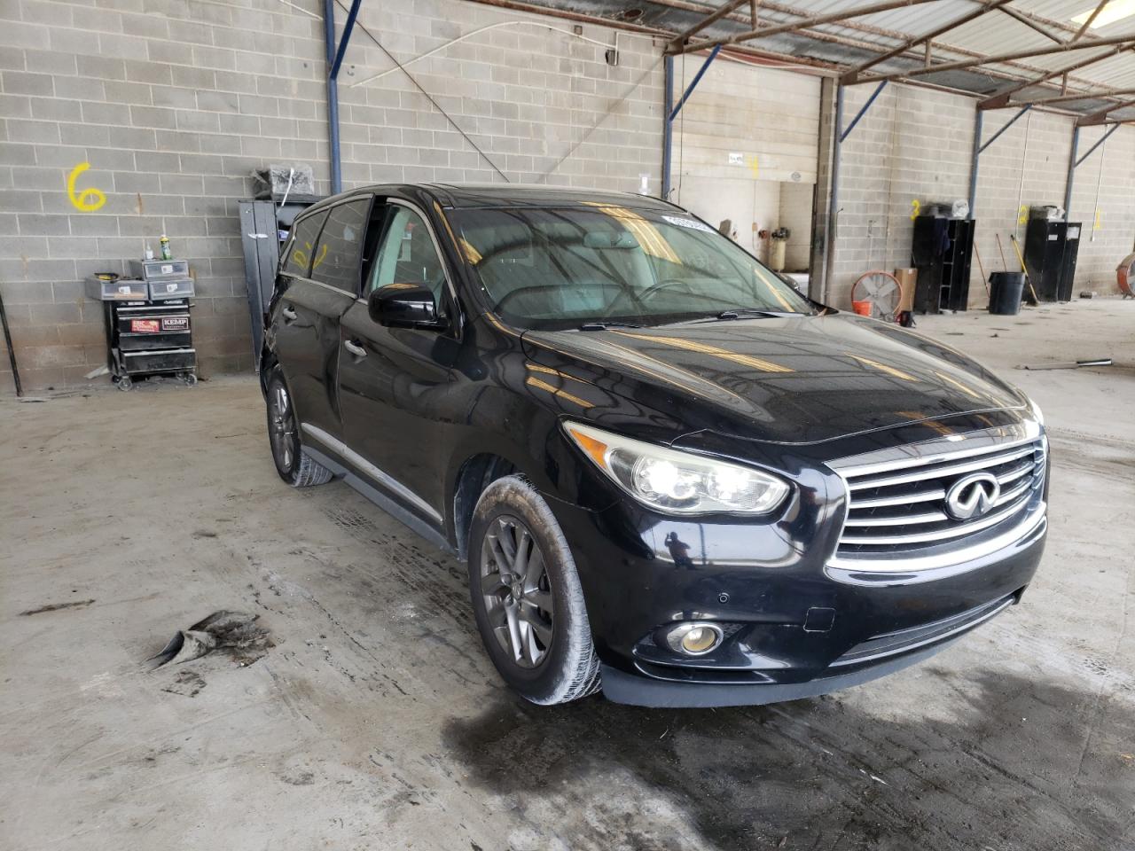 Photo 1 from auction – 2013 INFINITI JX35 with VIN 5N1AL0MM5DC320701