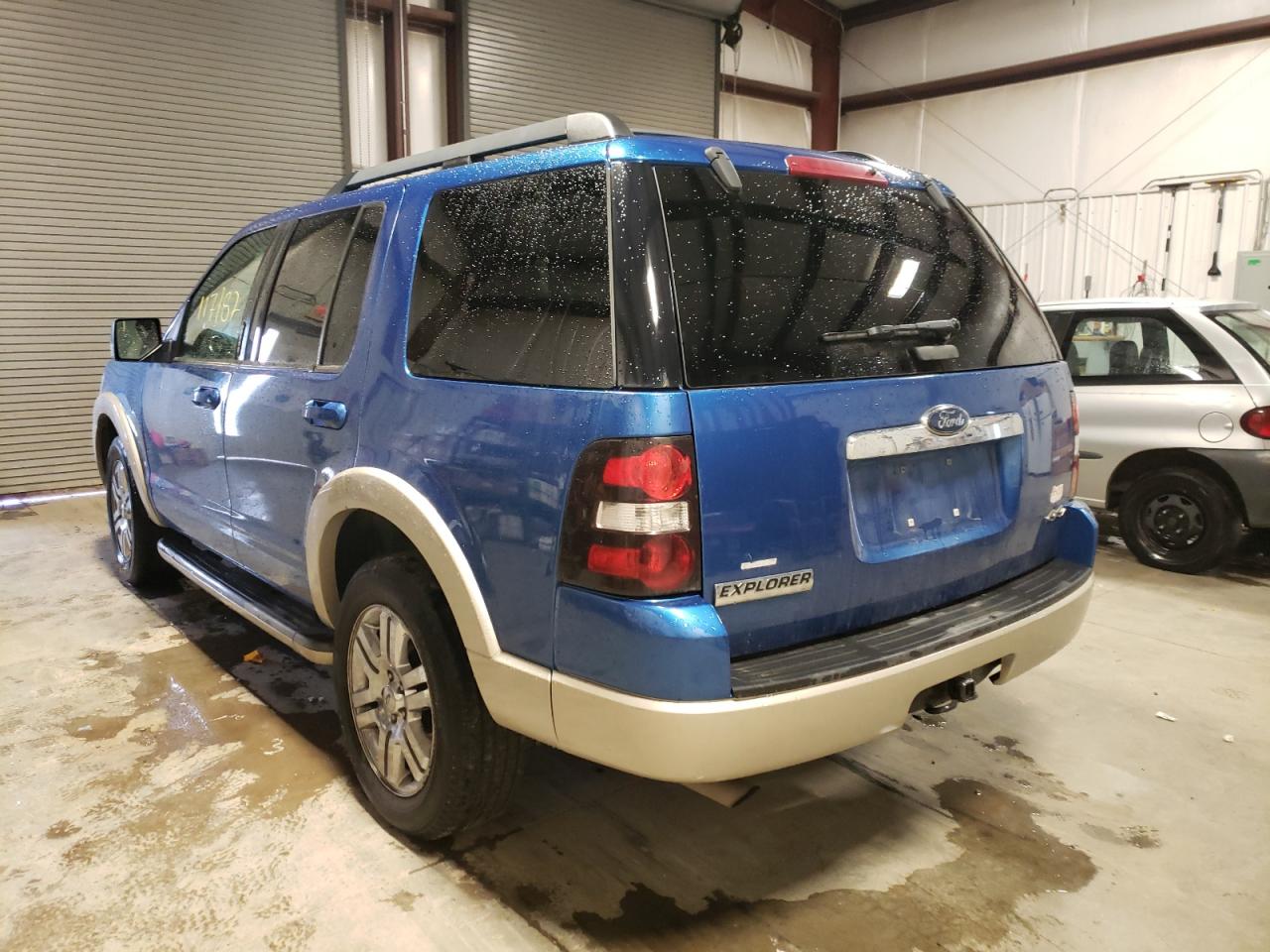 Photo 3 from auction – 2010 FORD EXPLORER E with VIN 1FMEU7EE1AUA43596