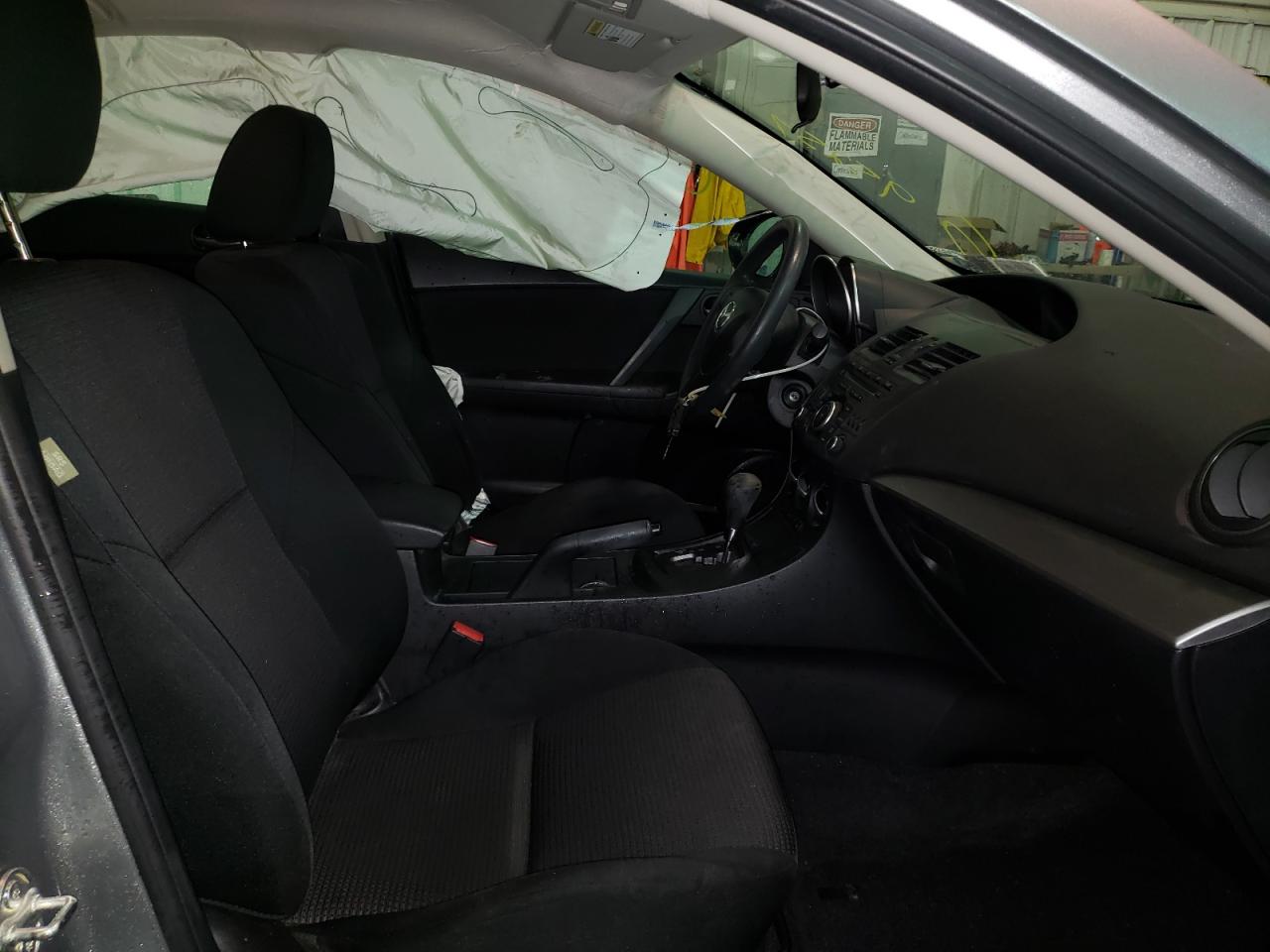 Photo 5 from auction – 2013 MAZDA 3 I with VIN JM1BL1TG8D1832877