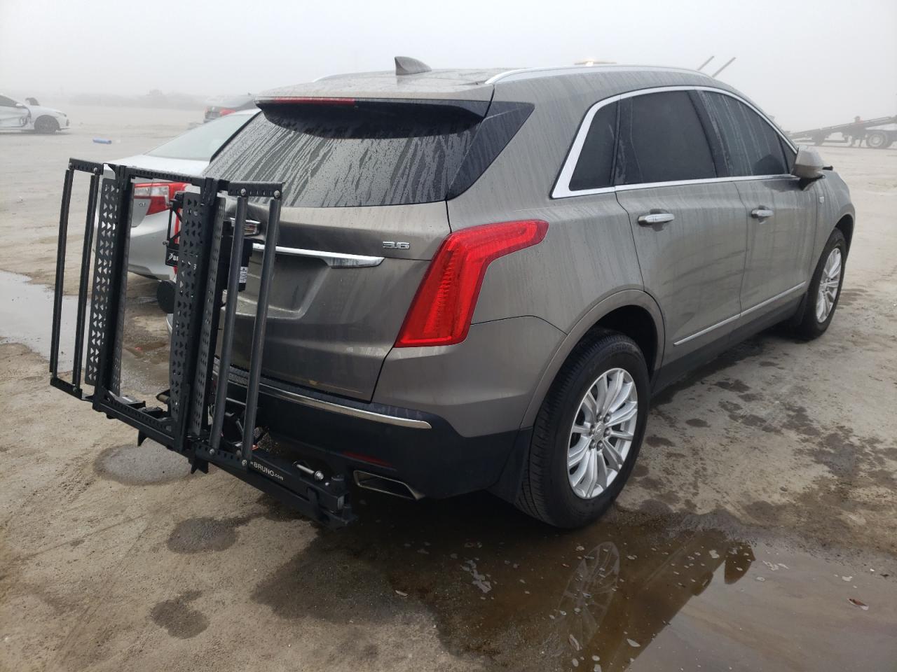 Photo 4 from auction – 2018 CADILLAC XT5 with VIN 1GYKNARS8JZ207960