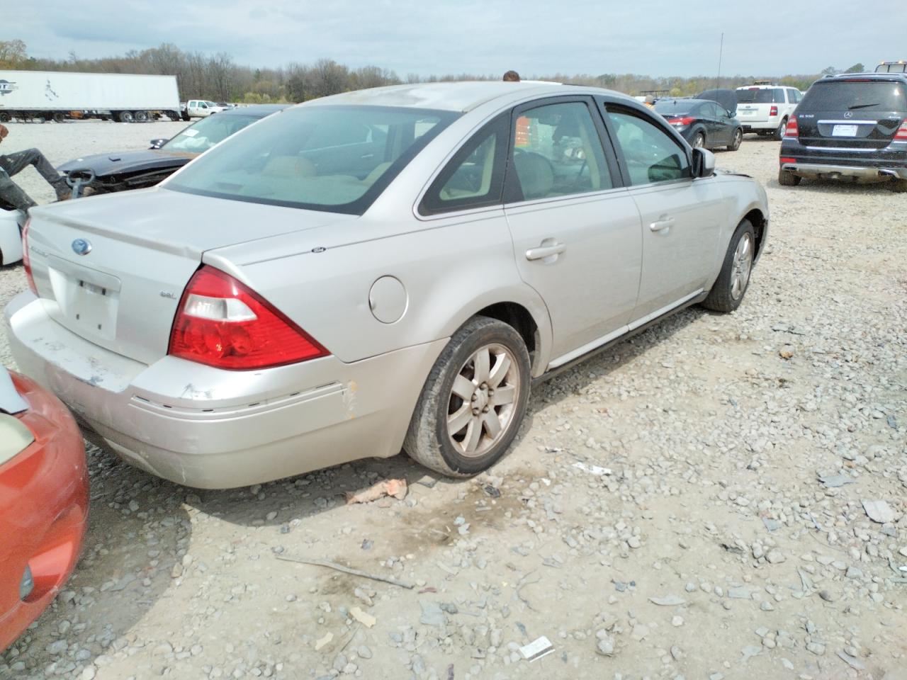 Photo 4 from auction – 2006 FORD FIVE HUNDR with VIN 1FAFP24136G160416