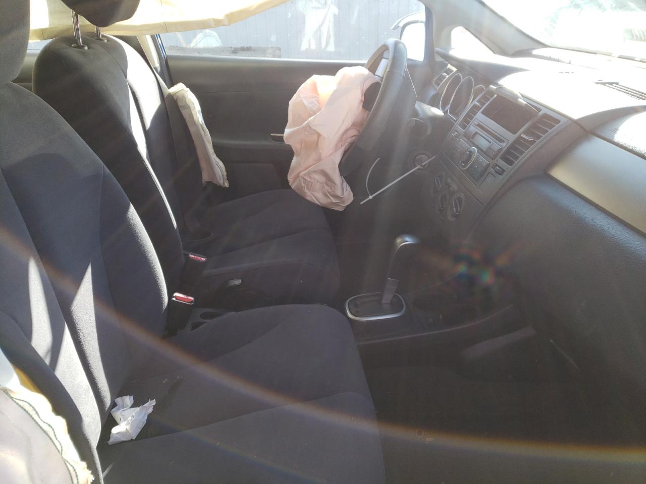 Photo 5 from auction – 2007 NISSAN VERSA S with VIN 3N1BC13E77L373324