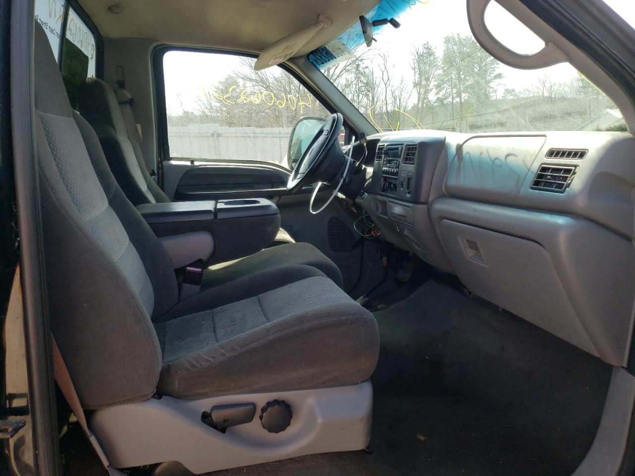 Photo 5 from auction – 2002 FORD F250 SUPER with VIN 1FTNF21L42EB22438