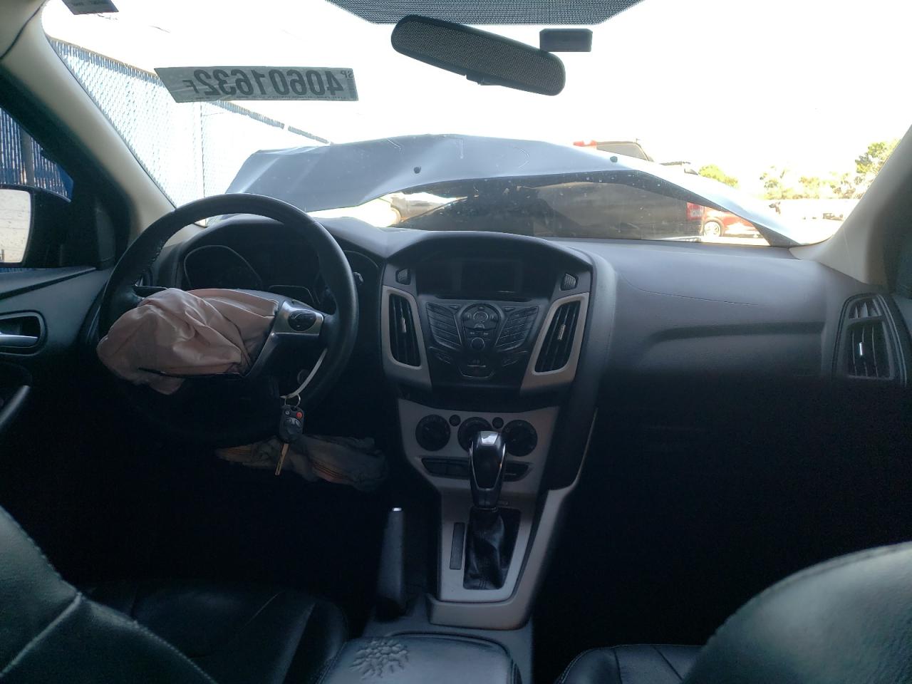 Photo 9 from auction – 2014 FORD FOCUS SE with VIN 1FADP3K23EL333298