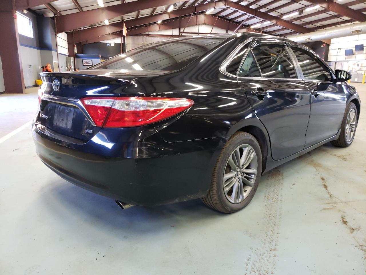Photo 4 from auction – 2016 TOYOTA CAMRY LE with VIN 4T1BF1FK8GU166139