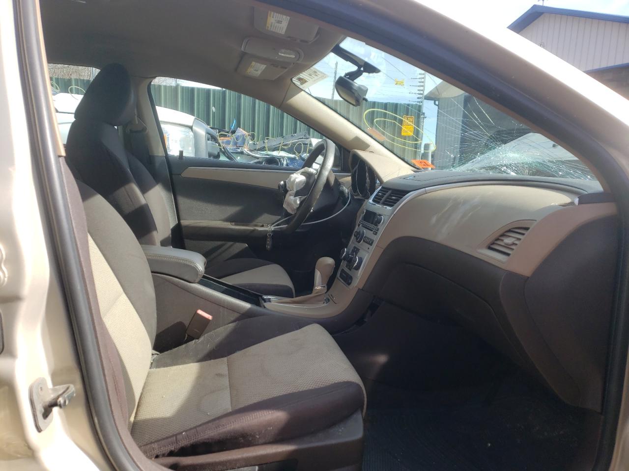 Photo 19 from auction – 2011 CHEVROLET MALIBU LS with VIN 1G1ZB5E10BF228086