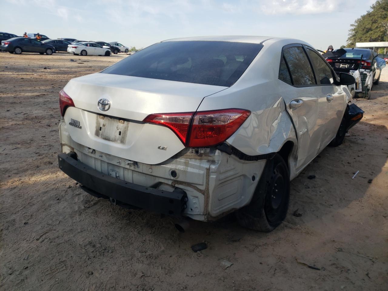 Foto 4 de la subasta – 2018 TOYOTA COROLLA L con VIN 5YFBURHEXJP783336