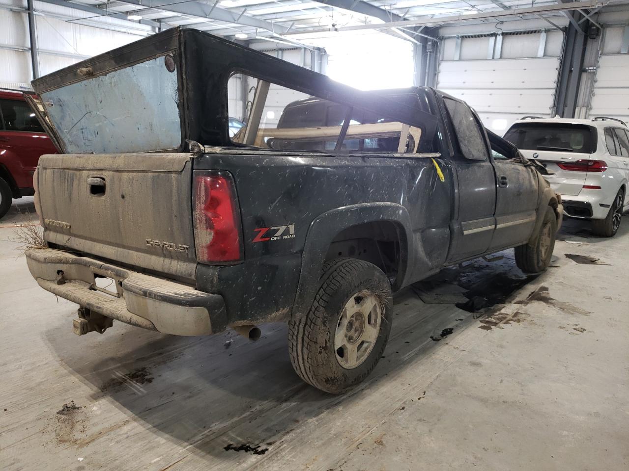 Photo 4 from auction – 2005 CHEVROLET SILVERADO with VIN 1GCEK19B55E173226