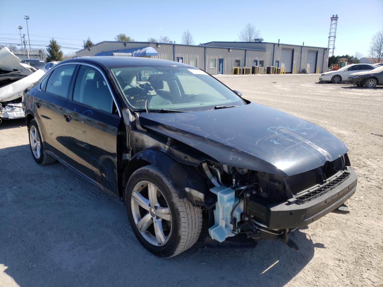VOLKSWAGEN PASSAT SE 2012 with VIN 1VWBP7A37CC069998 - Photo from auction