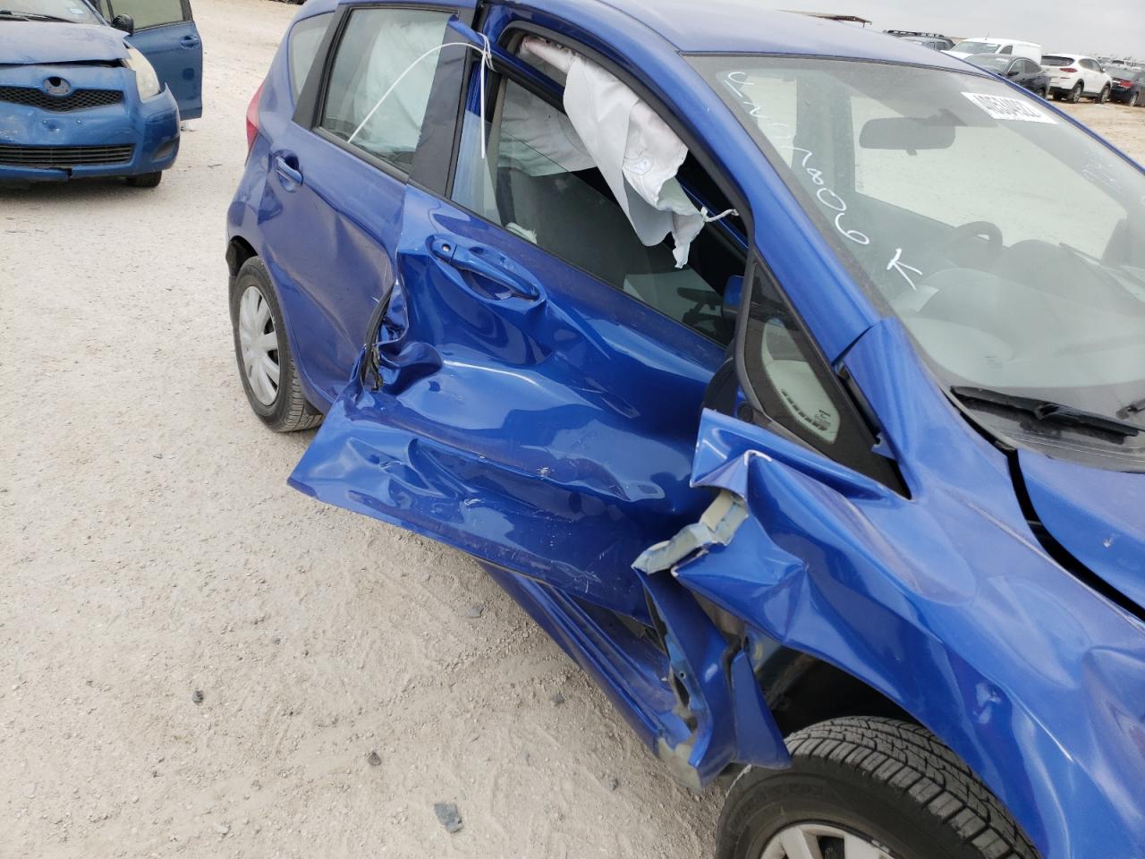 Photo 9 from auction – 2016 NISSAN VERSA NOTE with VIN 3N1CE2CP1GL379822