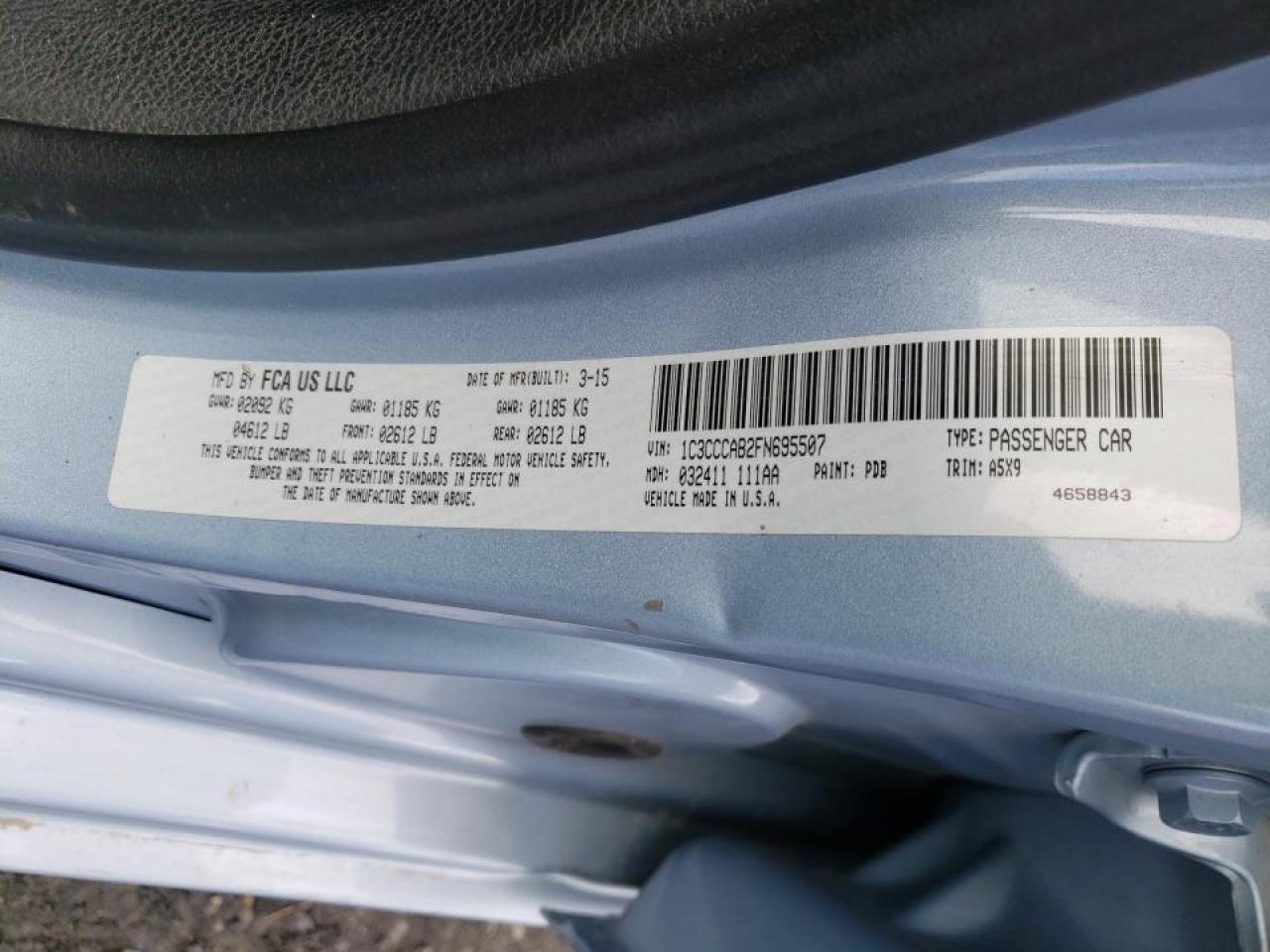 Photo 10 from auction – 2015 CHRYSLER 200 LIMITE with VIN 1C3CCCAB2FN695507