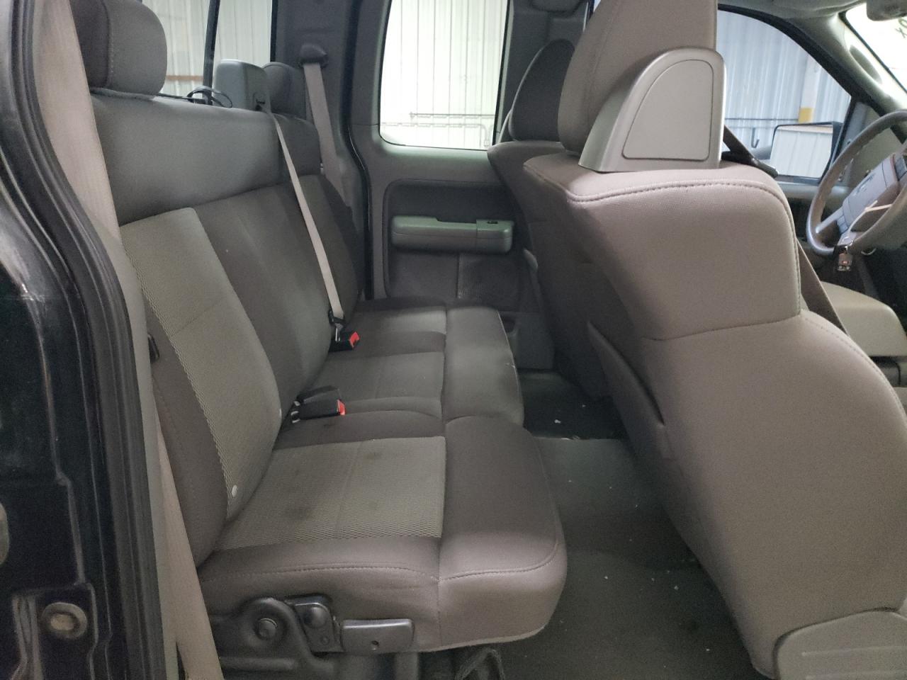 Photo 6 from auction – 2006 FORD F150 with VIN 1FTPX14516FA91338