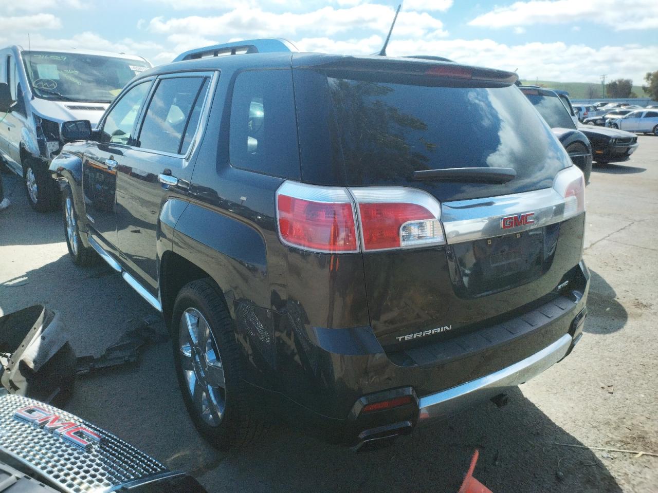 Photo 3 from auction – 2014 GMC TERRAIN DE with VIN 2GKFLZE38E6152734