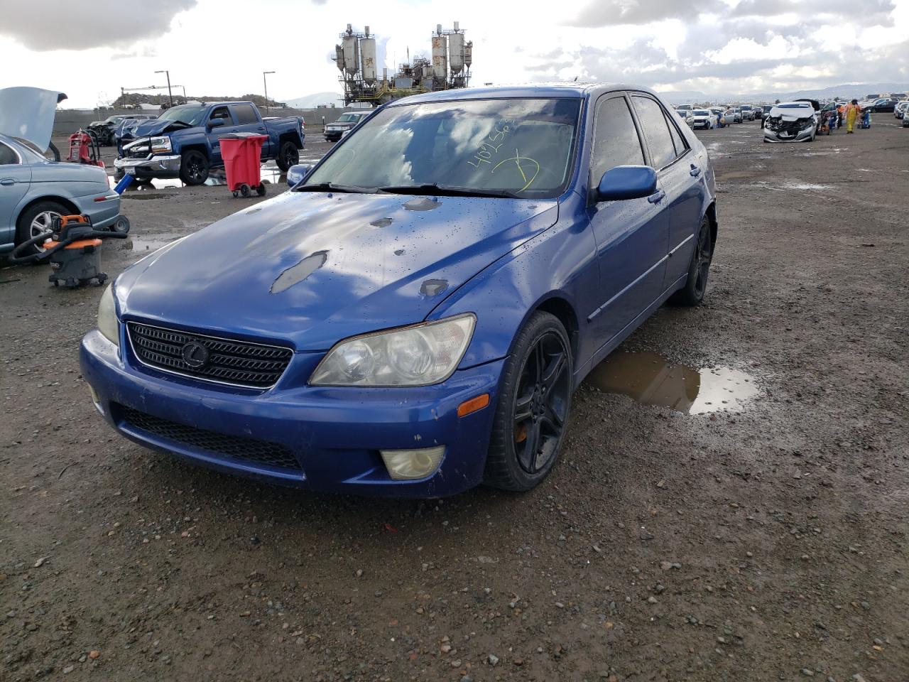 Photo 2 from auction – 2002 LEXUS IS 300 with VIN JTHBD192020062703