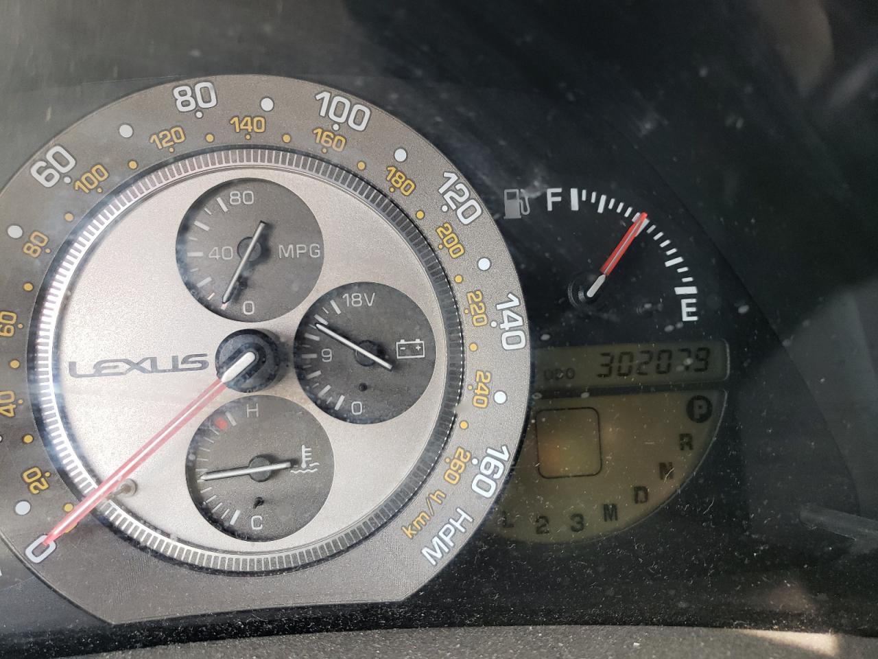 Photo 8 from auction – 2001 LEXUS IS 300 with VIN JTHBD182910028646