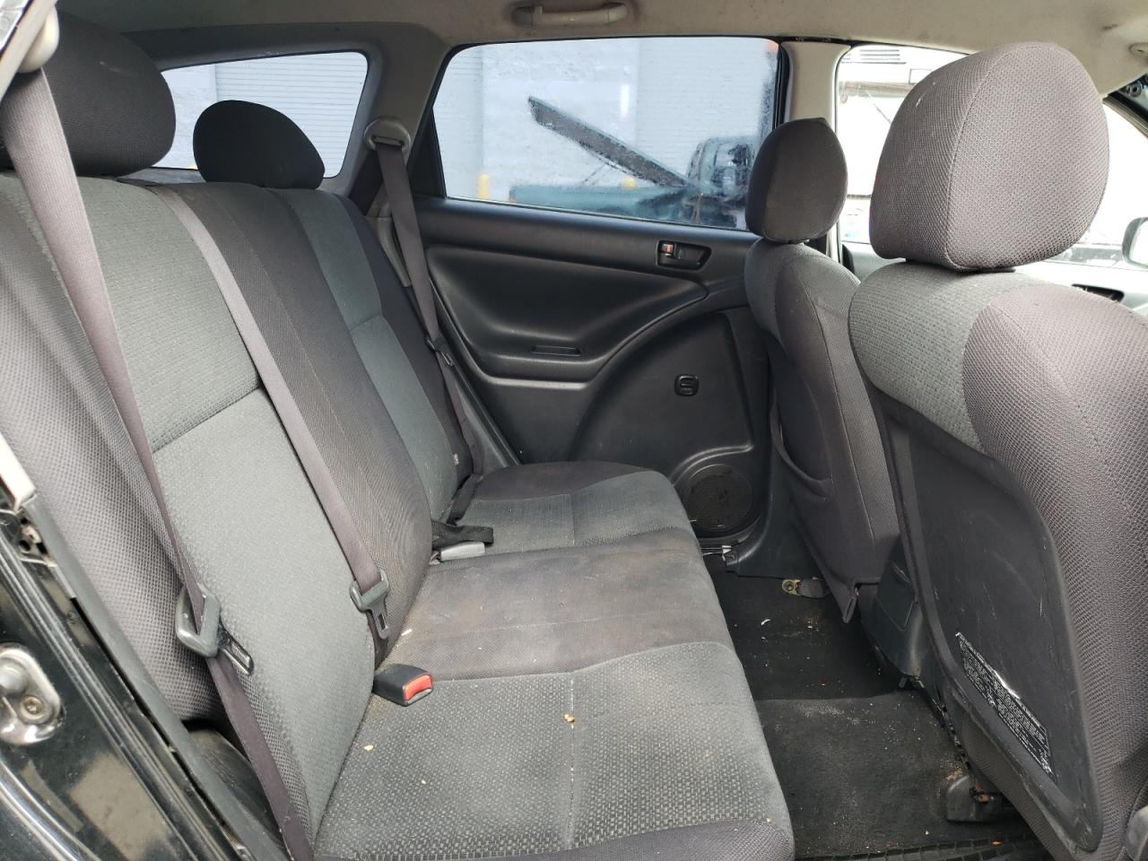 Photo 6 from auction – 2003 TOYOTA MATRIX with VIN 2T1KR32E13C102653