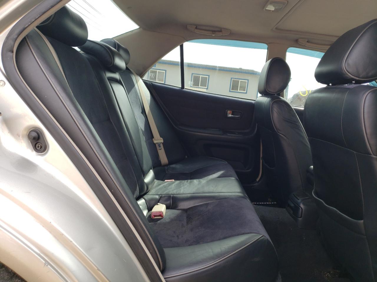 Photo 6 from auction – 2003 LEXUS IS 300 with VIN JTHBD192430072104