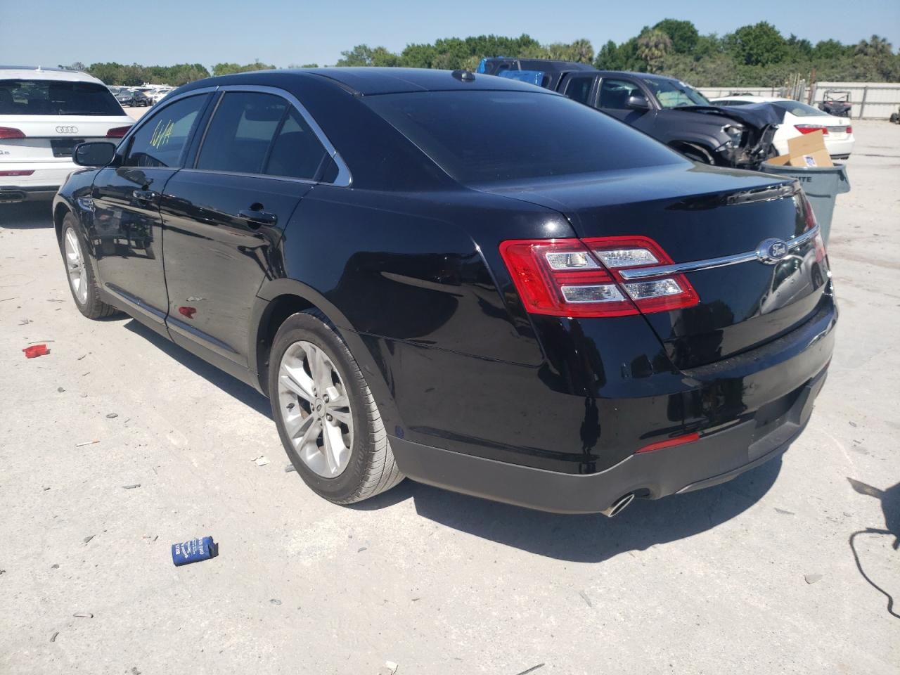 Photo 3 from auction – 2016 FORD TAURUS SEL with VIN 1FAHP2E84GG132632