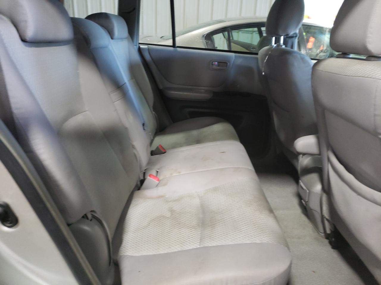 Photo 6 from auction – 2006 TOYOTA HIGHLANDER with VIN JTEEP21A860138183