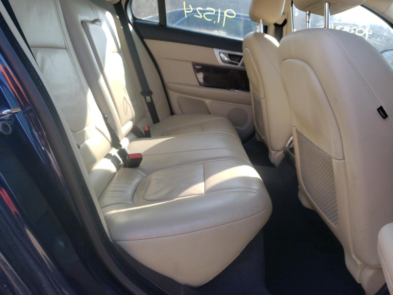 Photo 6 from auction – 2013 JAGUAR XF with VIN SAJXJ0EF4D8S89563