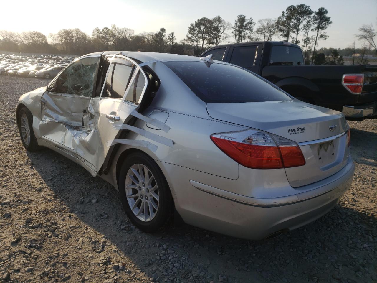 Photo 3 from auction – 2011 HYUNDAI GENESIS 3. with VIN KMHGC4DE1BU112896