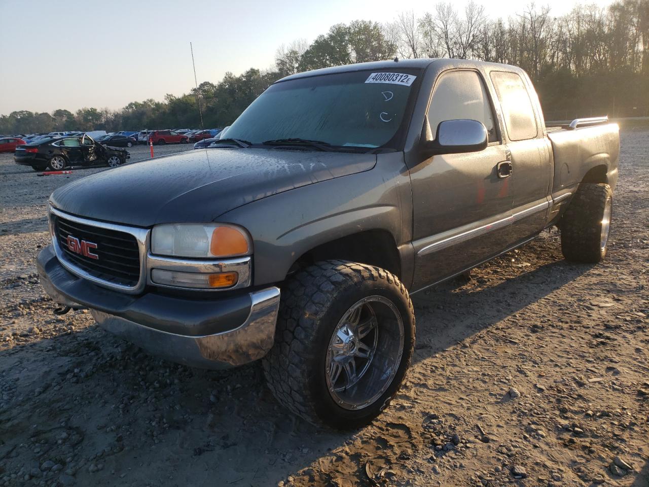 Photo 2 from auction – 2001 GMC NEW SIERRA with VIN 2GTEC19T211249843