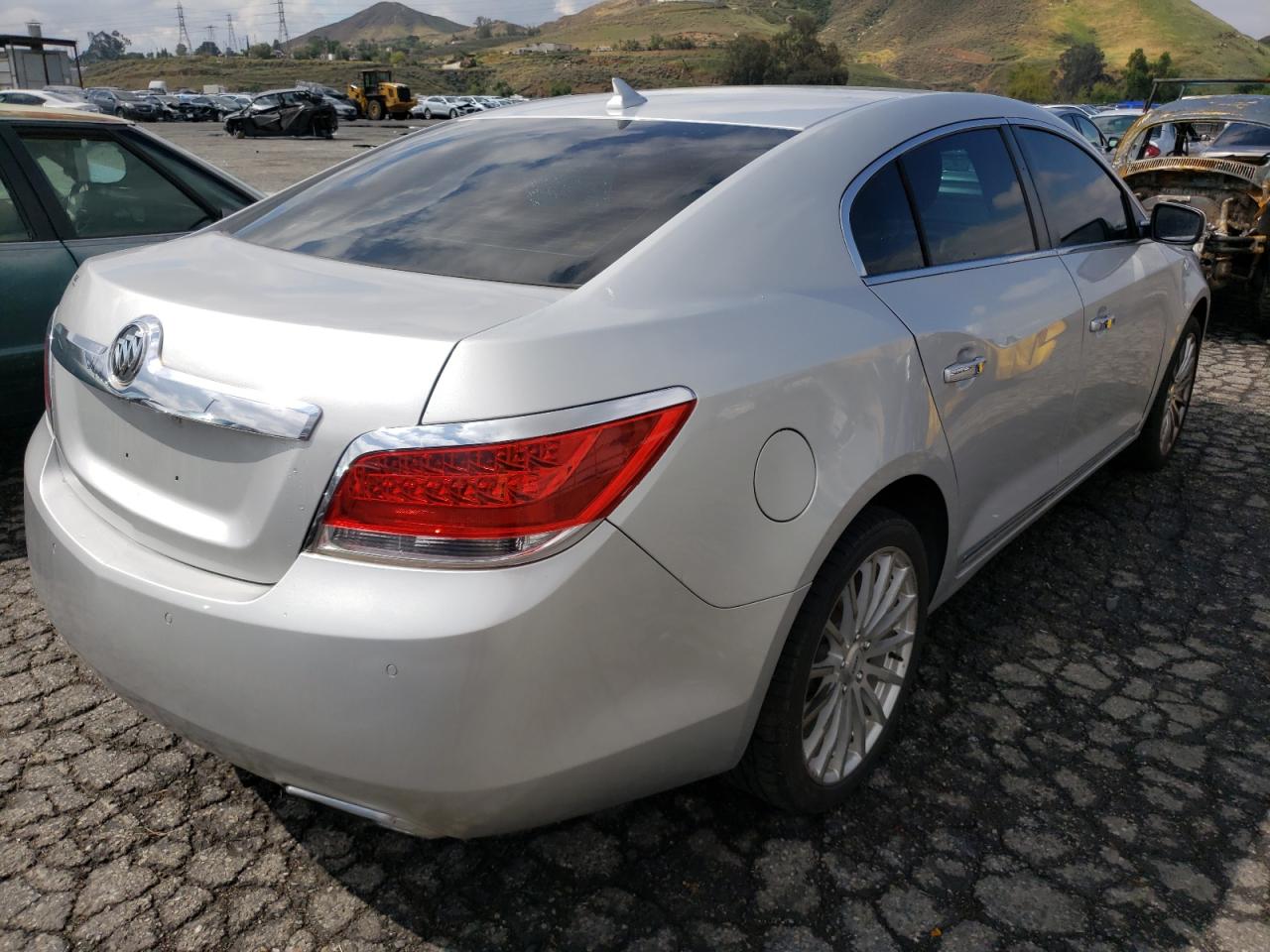 Photo 4 from auction – 2013 BUICK LACROSSE with VIN 1G4GC5E37DF178380