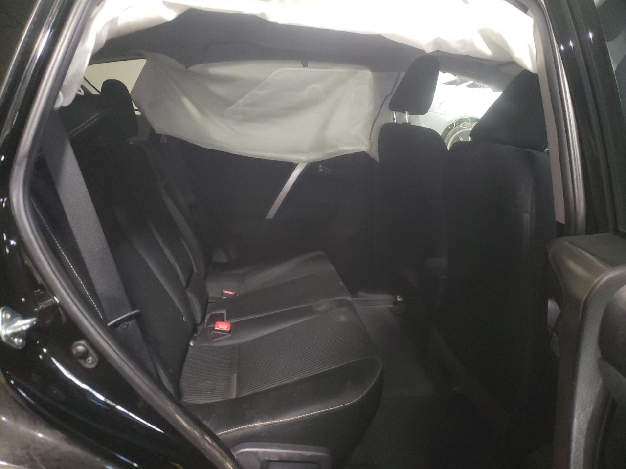 Photo 6 from auction – 2015 TOYOTA RAV4 XLE with VIN 2T3RFREV9FW327824