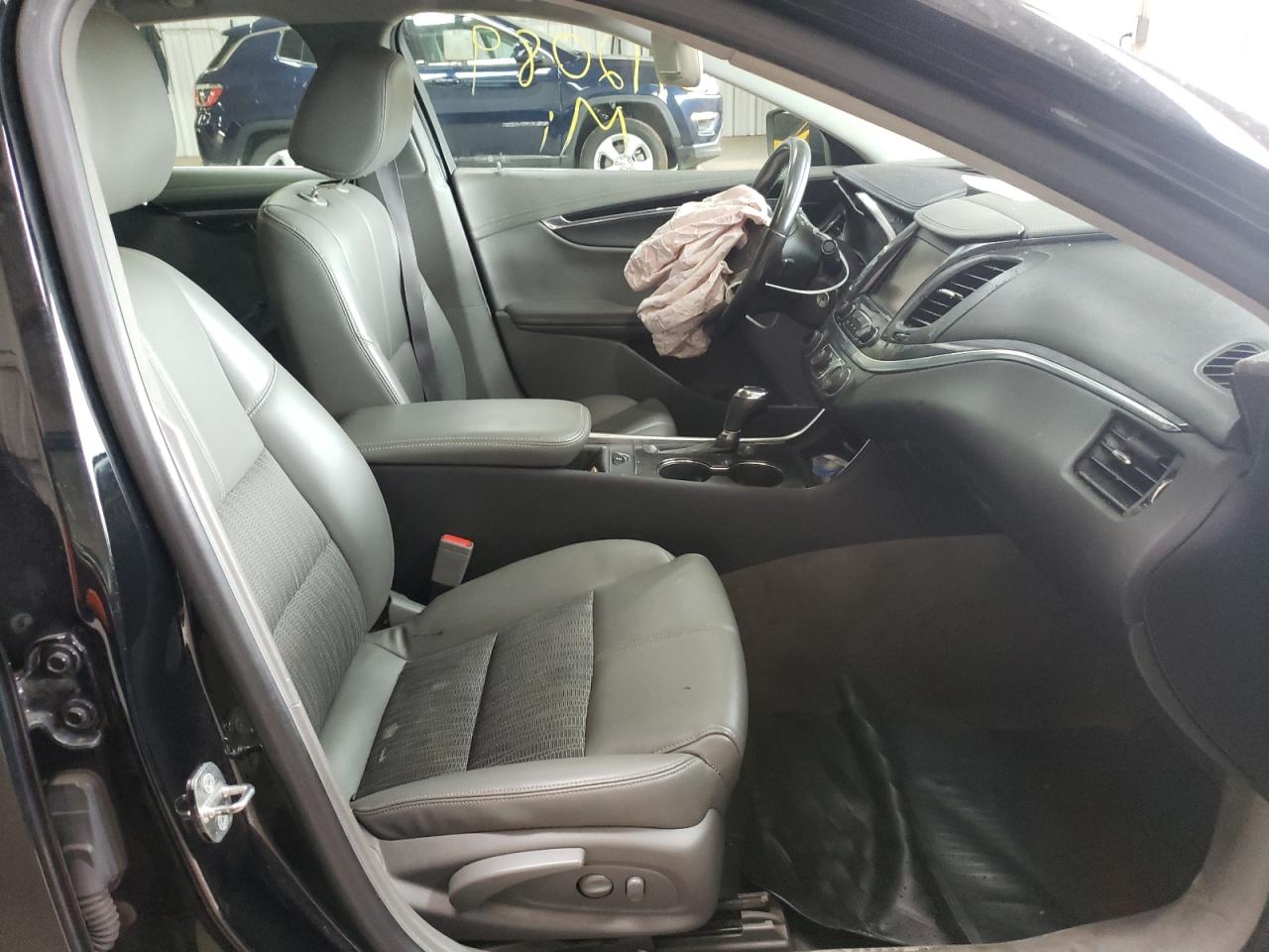 Photo 5 from auction – 2017 CHEVROLET IMPALA LT with VIN 2G1105SA7H9138507