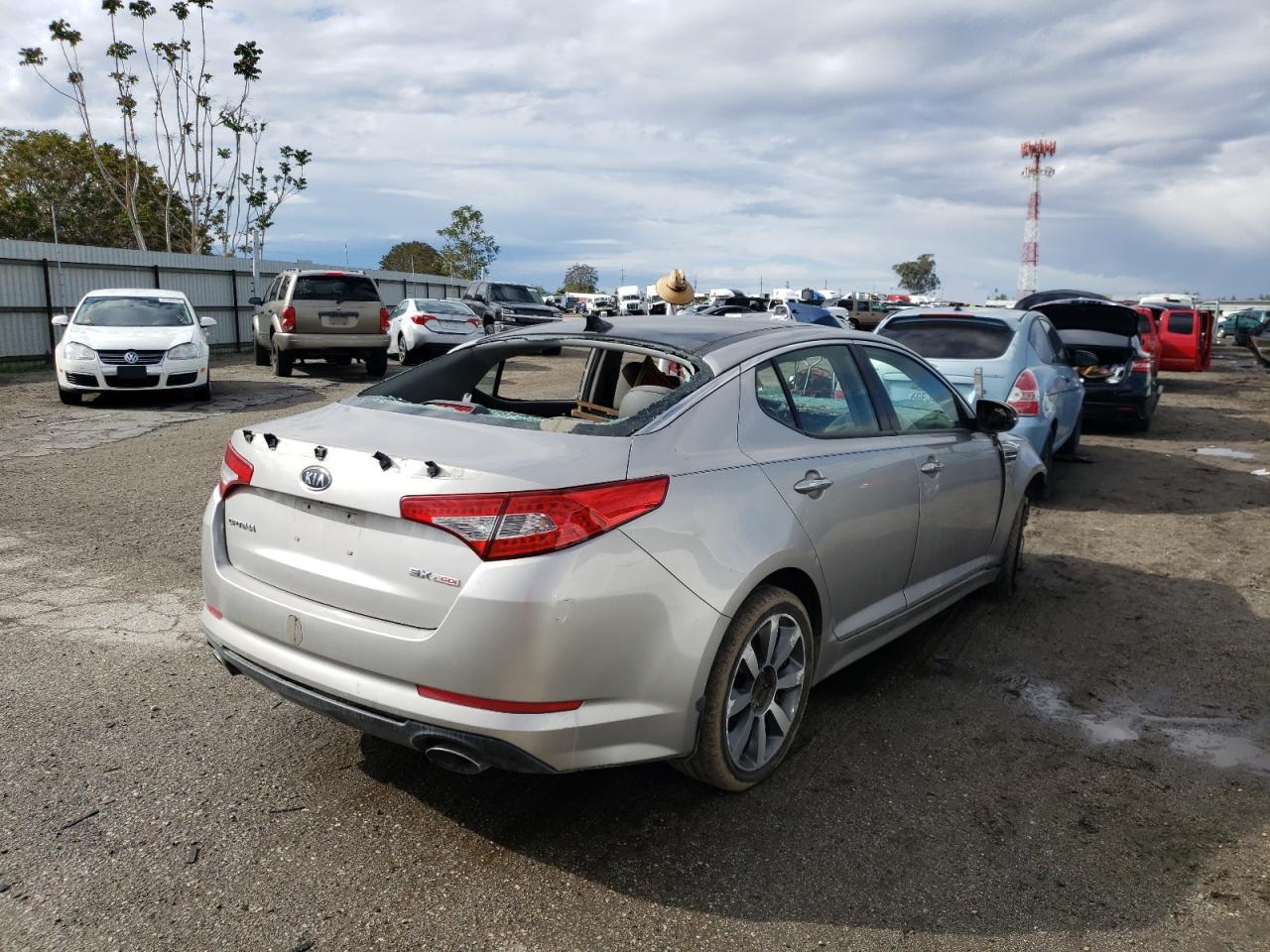 Photo 4 from auction – 2012 KIA OPTIMA SX with VIN 5XXGR4A65CG060521