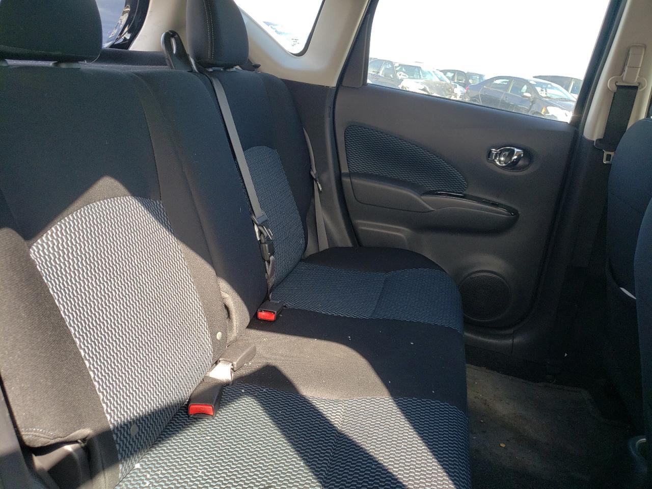 Photo 6 from auction – 2014 NISSAN VERSA NOTE with VIN 3N1CE2CP9EL353529