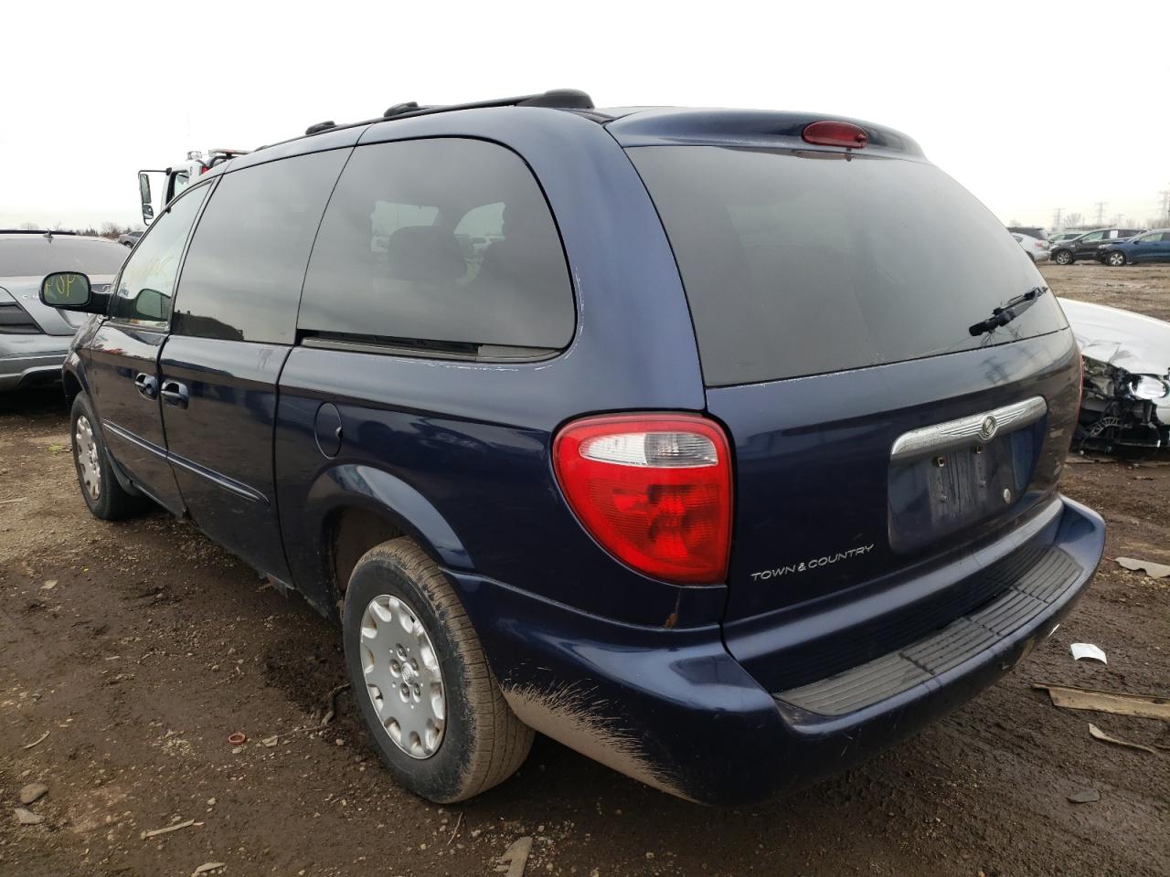 Photo 3 from auction – 2003 CHRYSLER TOWN & COU with VIN 2C4GP24RX3R339180