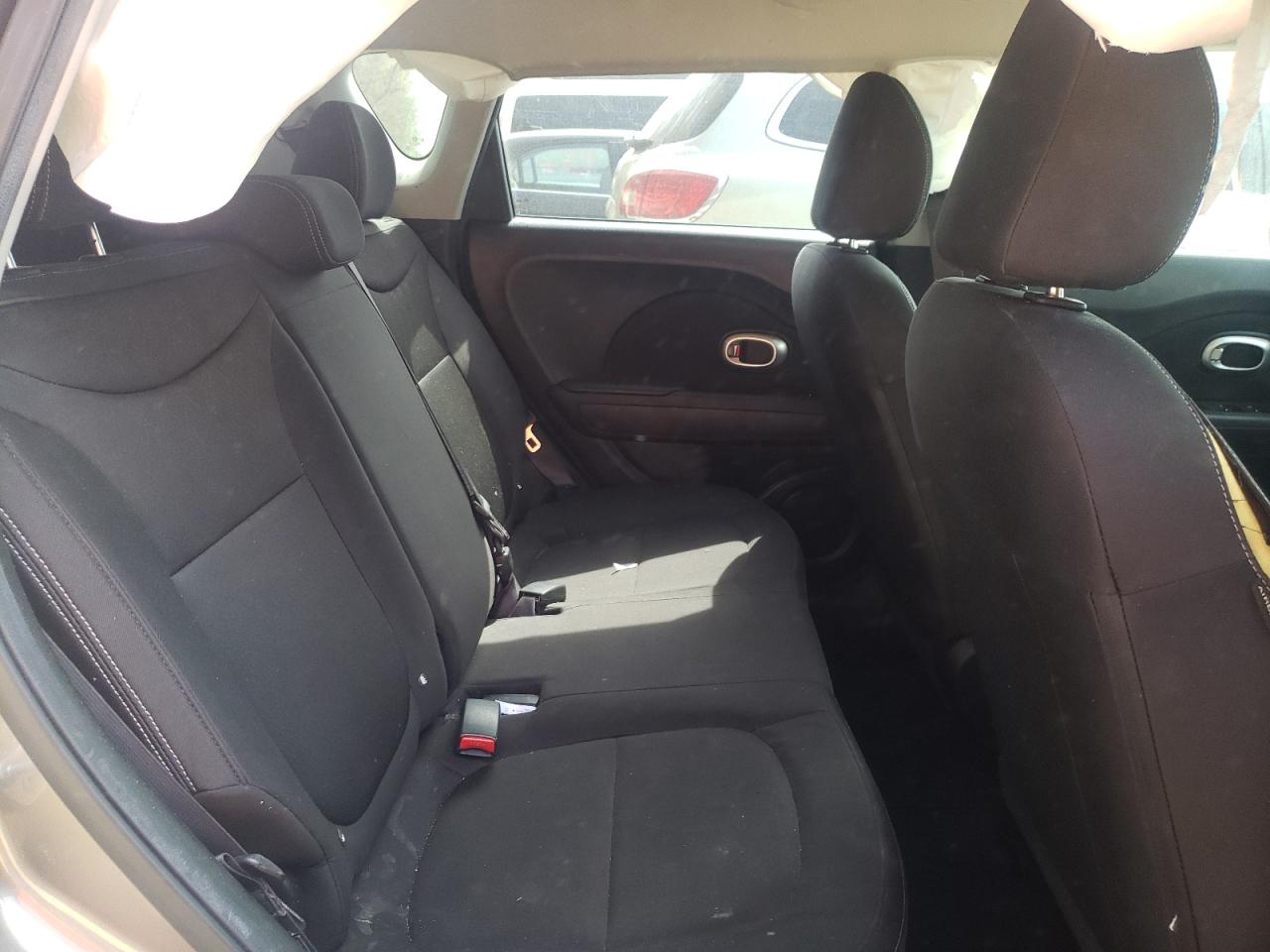 Photo 6 from auction – 2016 KIA SOUL with VIN KNDJN2A25G7345849