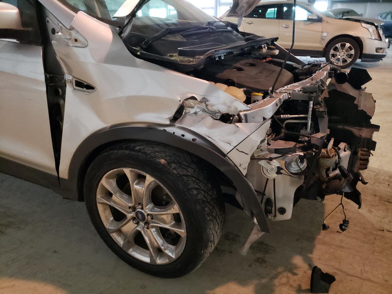 Photo 9 from auction – 2015 FORD ESCAPE SE with VIN 1FMCU9G95FUB96217