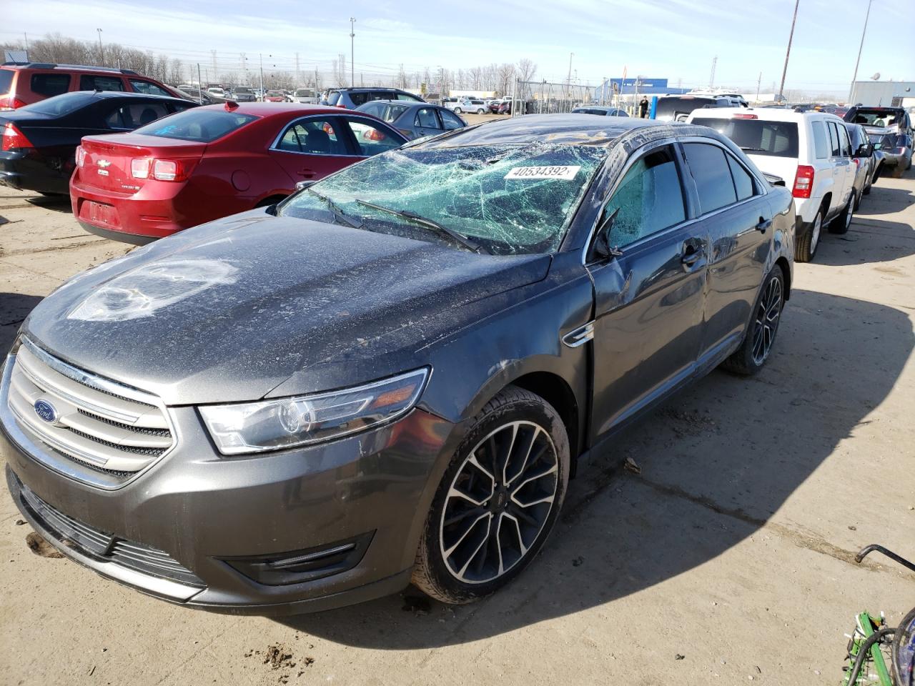 Photo 2 from auction – 2017 FORD TAURUS SEL with VIN 1FAHP2E84HG132132