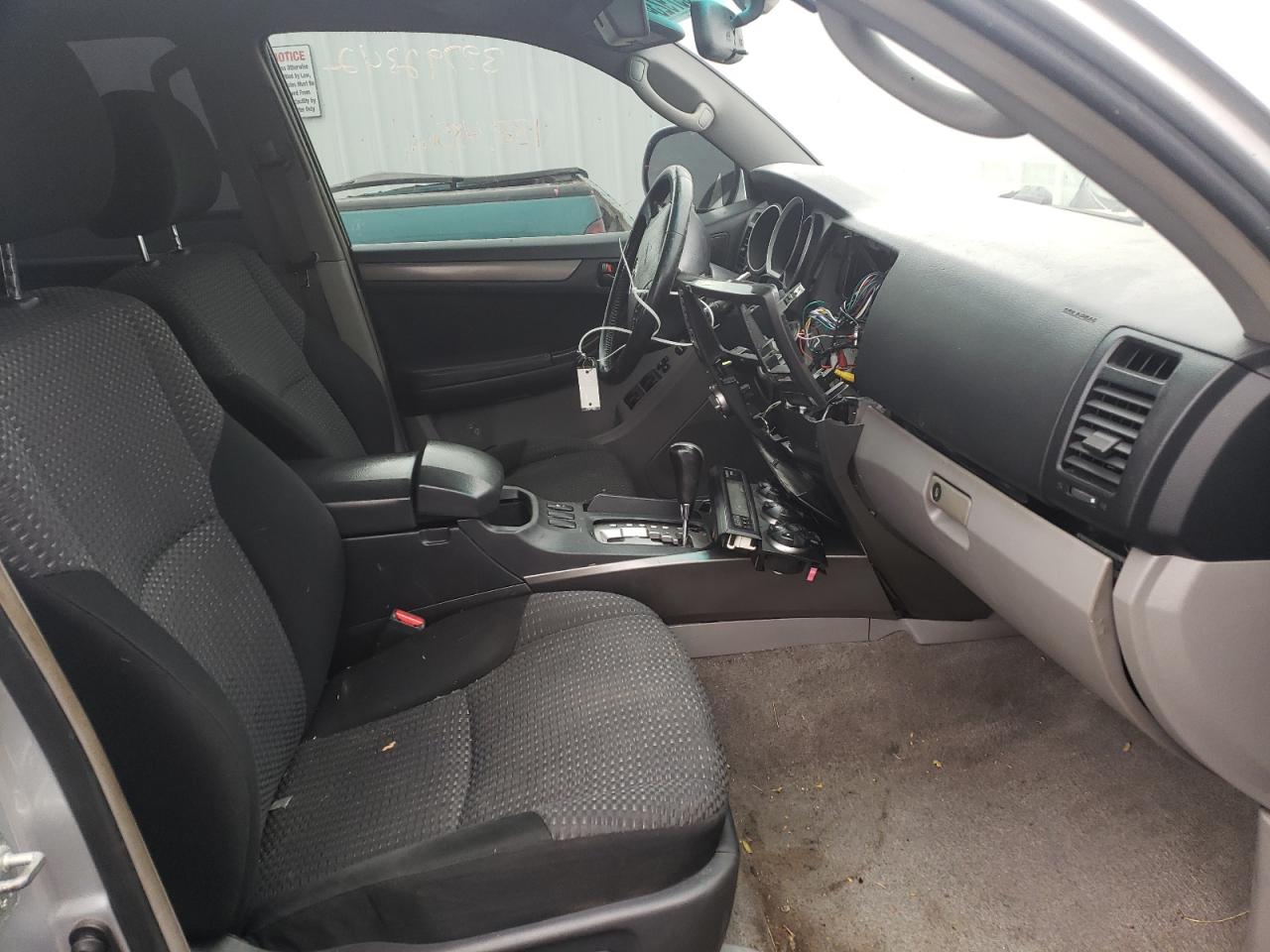 Photo 5 from auction – 2007 TOYOTA 4RUNNER SR with VIN JTEBU14R078094576
