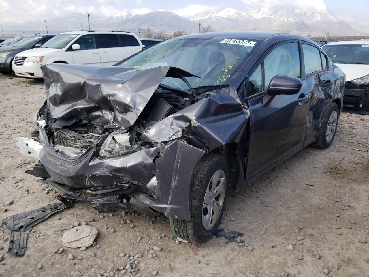 Photo 2 from auction – 2015 HONDA CIVIC LX with VIN 19XFB2F53FE266129